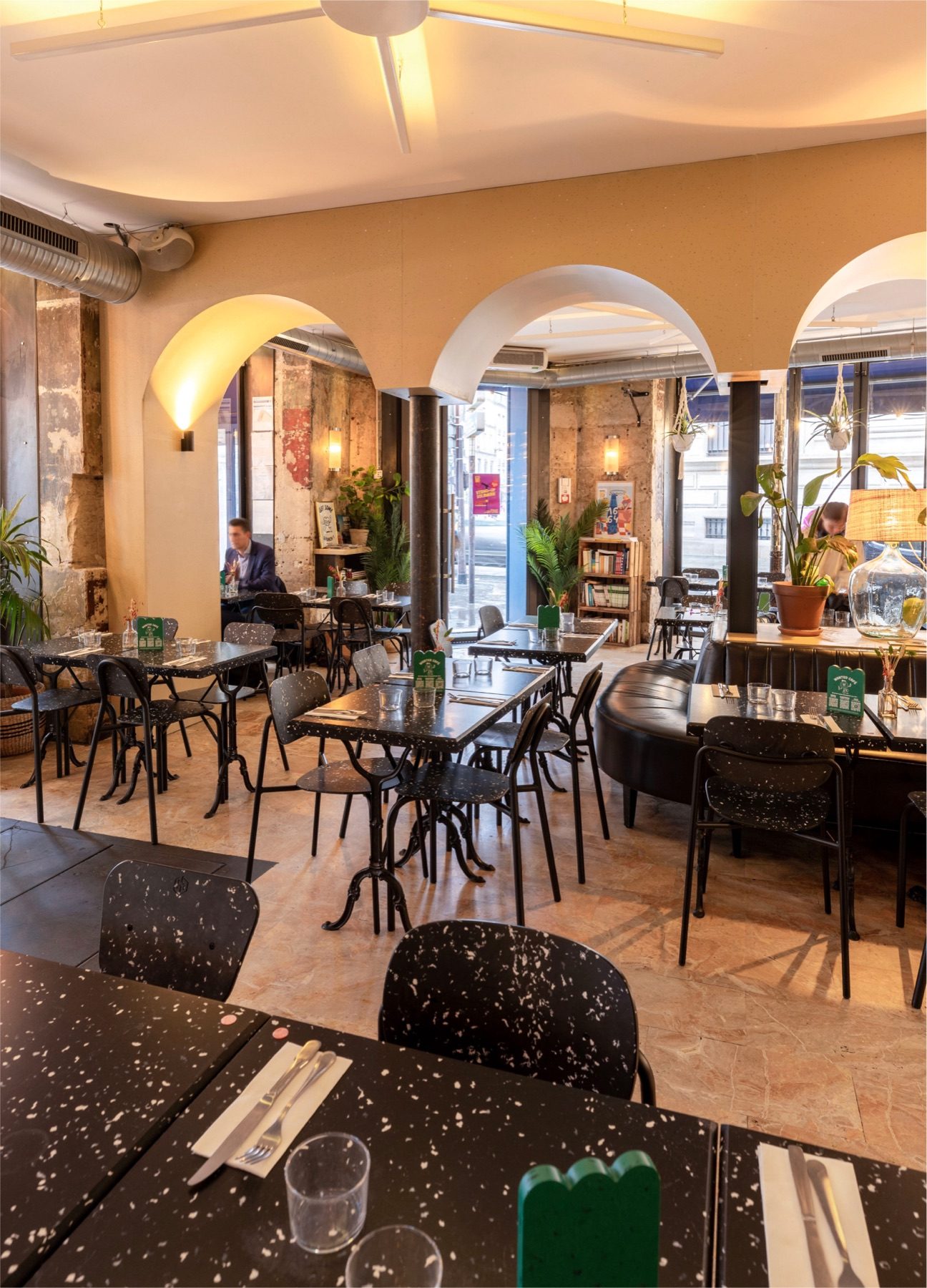 Wanted Café, image 3