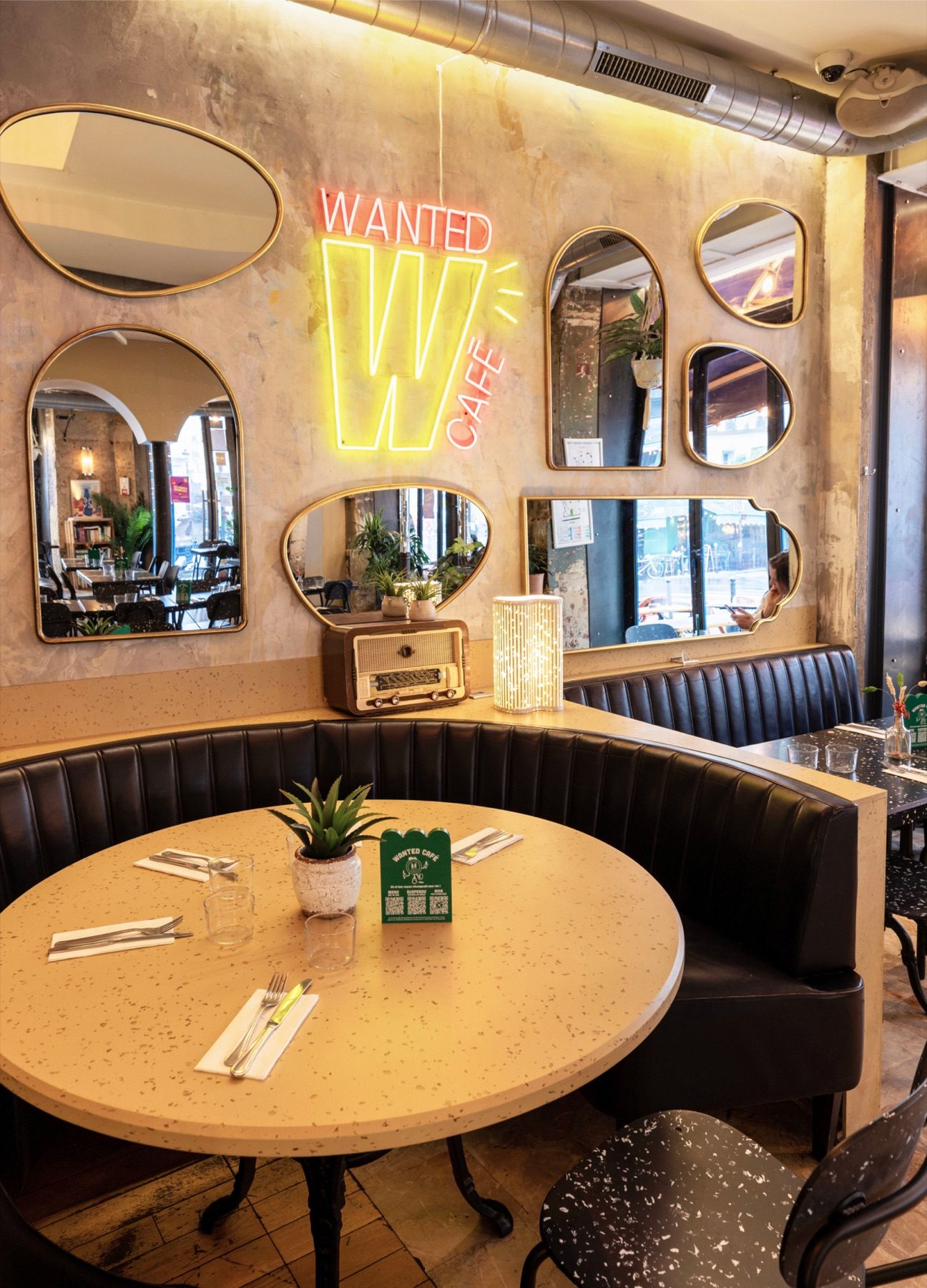 Wanted Café, image 4