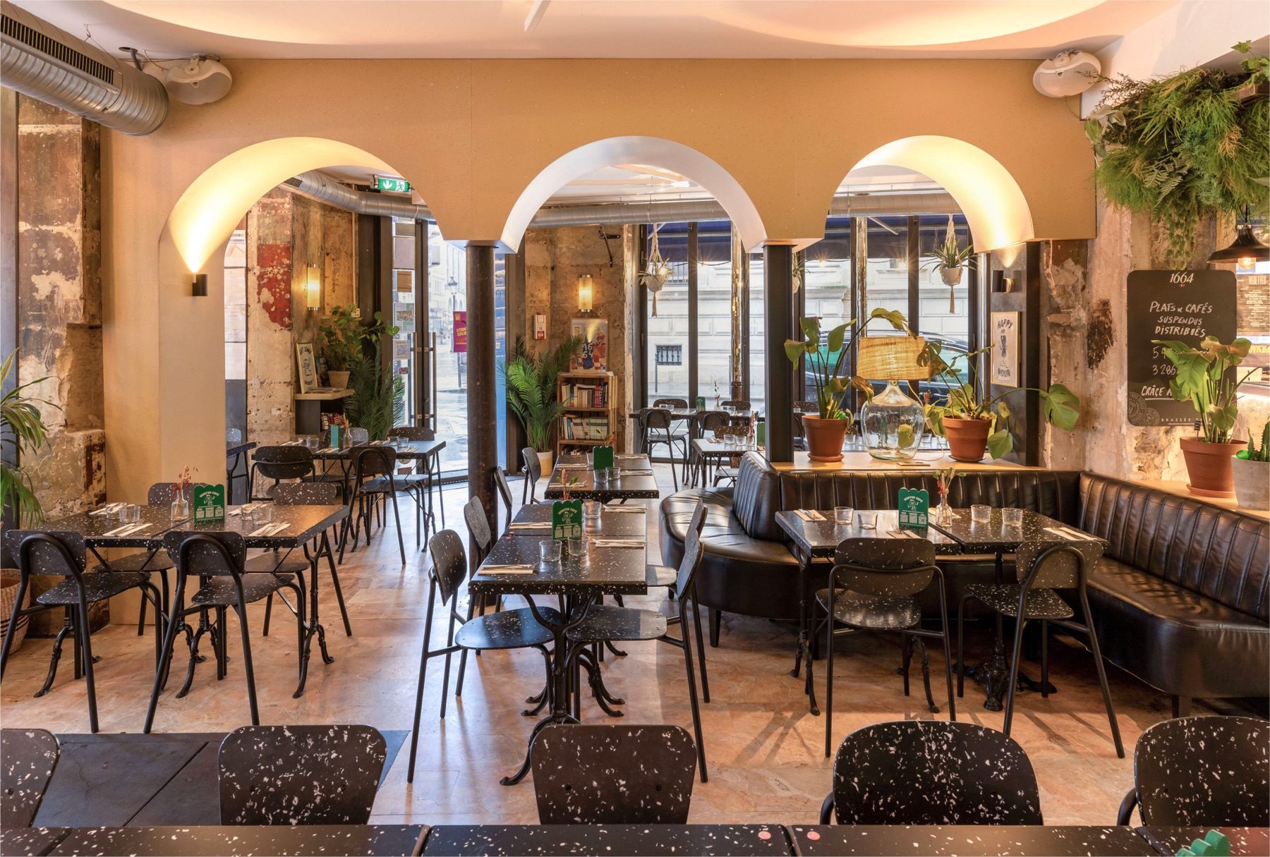 Wanted Café, image 5